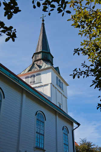 Gullholmens kyrka