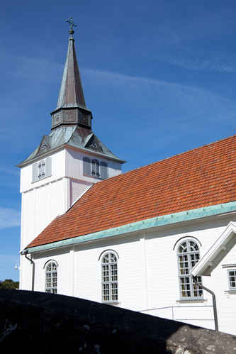 Gullholmens kyrka