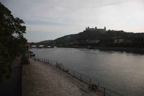 Main och Festung Marienberg