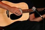 spela_gitarr.jpg