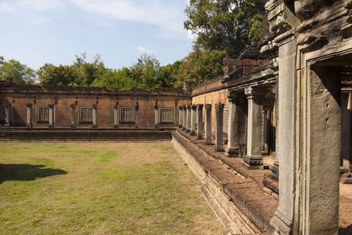 Myr runt Banteay Samre