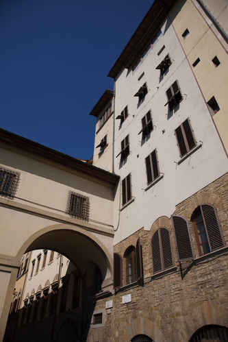 Valv