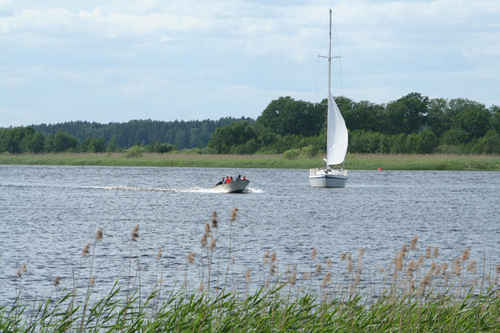 Båtar