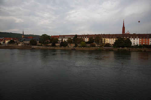 Floden Main